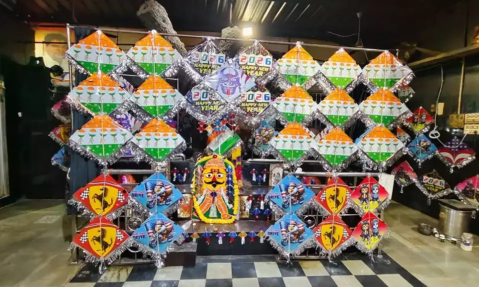 शहर सहित जिलेभर में धूमधाम से मनाया जा रहा मकर संक्रांति पर्व