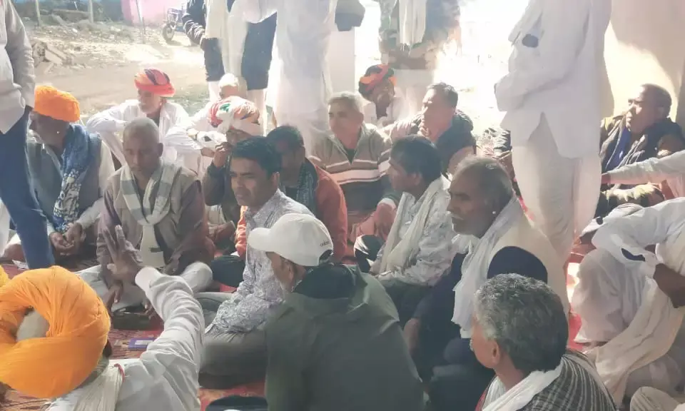 सिंगोली श्याम मंदिर परिसर स्थित रावणा राजपूत धर्मशाला में समाज की बैठक आयोजित सिंगोली श्याम मंदिर परिसर स्थित रावणा राजपूत धर्मशाला में समाज की बैठक आयोजित