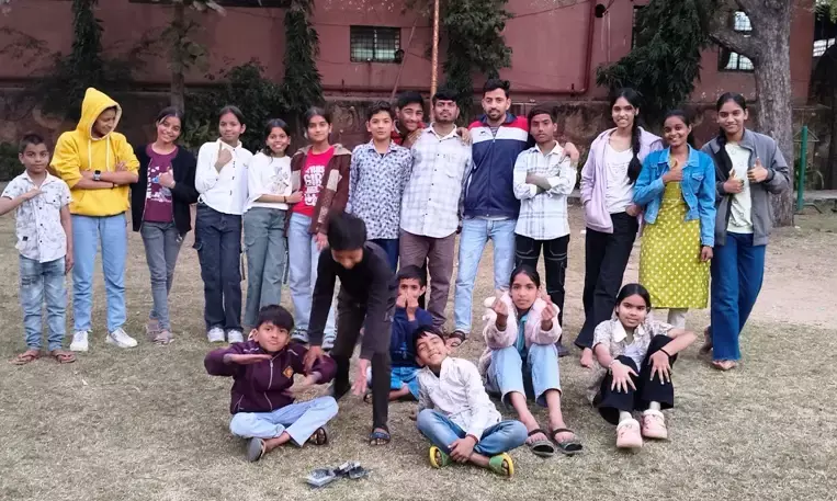 महिला आश्रम माली खेड़ा के बच्चों ने खेला सितोलिया