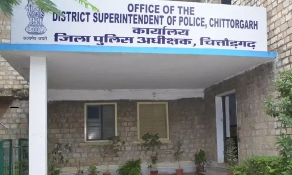 ड्रग फैक्ट्री मामला: SP की बड़ी कार्रवाई, चौकी प्रभारी और बीट सिपाही निलंबित