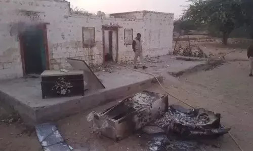 प्रेम विवाद के चलते घर में आगजनी, पुलिस जांच में जुटी