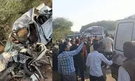 सीकर में मातम में बदली मकर संक्रांति: ओवरटेक के चक्कर में ट्रक से भिड़ी कार, एक ही परिवार की 7 महिलाओं की मौत, 3 की हालत नाजुक