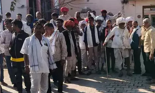 महिला किडनैप मामले में पाटन ग्रामीणों का पुलिस पर रोष, आंदोलन की चेतावनी