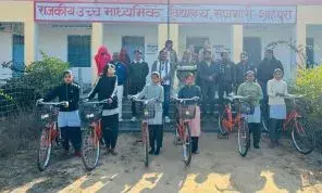रामपुरा व सणगारी विद्यालय में छात्राओं को साइकिल वितरण
