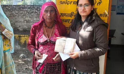 कोटड़ी उपखंड अधिकारी एसआईआर ड्राफ्ट सूची में सम्मिलित न होने वाले लोगो से मिले