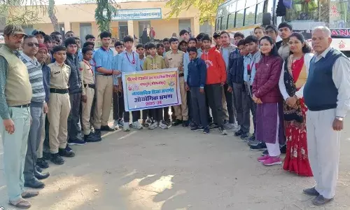 पीएमश्री गंगापुर के विद्यार्थियों ने किया औद्योगिक भ्रमण
