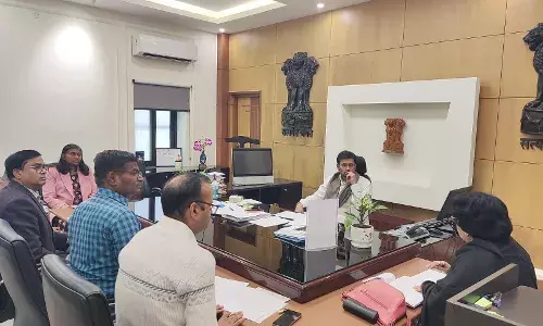 राजस्व संग्रहण लक्ष्य अर्जित करने गंभीरता से किए जाए प्रयास - जिला कलक्टर