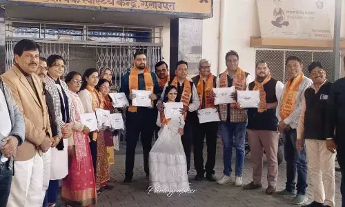 सेवा की अनूठी पहल शर्मा के 10वें जन्म दिवस पर नवजात शिशुओं को शिशु किट वितरित