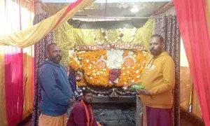 फूलियाकलां: मौनी अमावस्या पर धनोप माता मंदिर में भक्त ने भेंट की सुरक्षा शेड, जीर्णोद्धार के बीच मूर्तियों को किया सुरक्षित