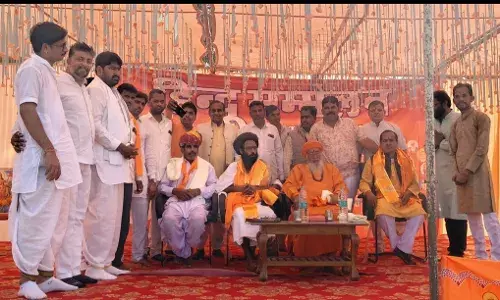 फूलियाकलां में विराट हिंदू सम्मेलन का हुआ आयोजन, धर्म सभा में संतो के मार्गदर्शन पर जयकारों से गूंज उठा पांडाल