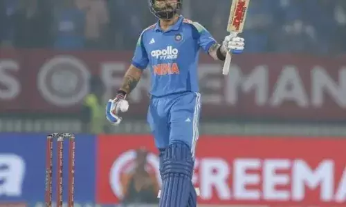 न्यूजीलैंड ने रचा इतिहास: इंदौर वनडे में भारत को 41 रन से हराया, 37 साल बाद भारत में जीती वनडे सीरीज न्यूजीलैंड ने रचा इतिहास: इंदौर वनडे में भारत को 41 रन से हराया, 37 साल बाद भारत में जीती वनडे सीरीज