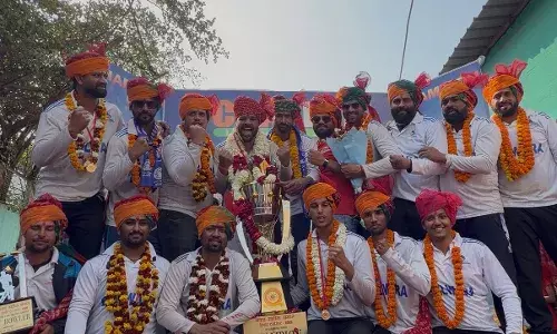 सूरत में भीलवाड़ा खटीक समाज टीम ने गाड़े जीत के झंडे, शहर में निकाला गया भव्य विजय जुलूस सूरत में भीलवाड़ा खटीक समाज टीम ने गाड़े जीत के झंडे, शहर में निकाला गया भव्य विजय जुलूस