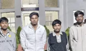 सिगरेट चोरी पर बाहर किया गया कर्मचारी निकला चार लाख की डकैती का मास्टर माइंड, शराब ठेके पर रची गई साजिश