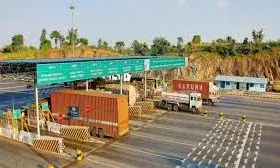 एनएचएआई के टोल नियम, किन्हें बिल्कुल नहीं देना होगा शुल्क और किन्हें मिलेगी रियायत