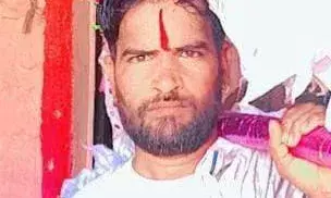 धौलपुर में दर्दनाक हादसा, पक्का मकान ढहने से पिता की मौत, मासूम बेटी गंभीर घायल धौलपुर में दर्दनाक हादसा, पक्का मकान ढहने से पिता की मौत, मासूम बेटी गंभीर घायल