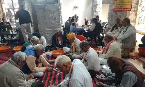 श्री कोटड़ी चारभुजा नाथ के दरबार में भक्तों का सैलाब, दानपेटी में 40 लाख से अधिक जमा