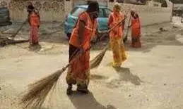 सरकारी स्कूलों में पंचायतें संभालेंगी सफाई व्यवस्था