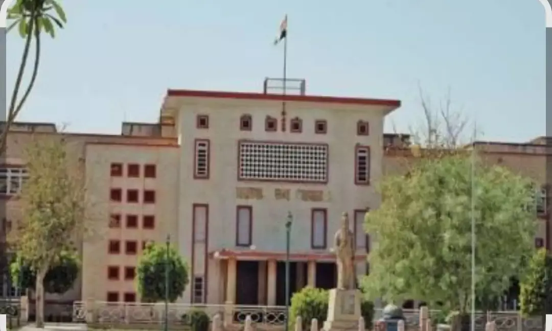 जयपुर हाईकोर्ट का फैसला: नवोदय विद्यालय के मेस हेल्परों का नियमितीकरण अनिवार्य