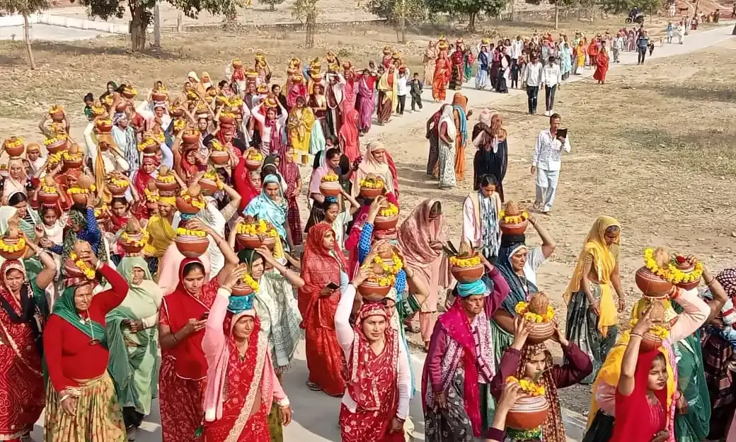 गोवटा बांध पर श्रीमद् भागवत कथा का श्रद्धा और भक्ति के साथ शुभारंभ