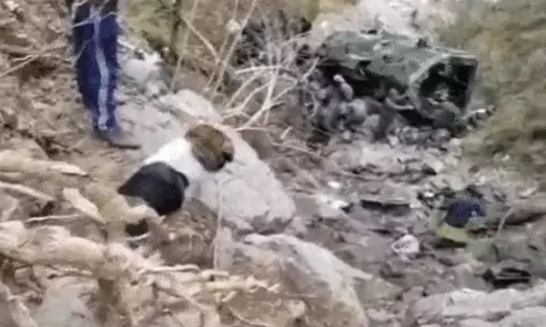 जम्मू-कश्मीर के डोडा में बड़ा हादसा : खाई में गिरी सेना की गाड़ी, 10 जवान शहीद, कई घायल