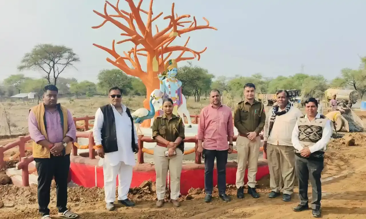 आसींद थाना अधिकारी  श्रद्धा पंचोरी ने किया बराणा में पारीक जैविक कृषि फार्म का अवलोकन