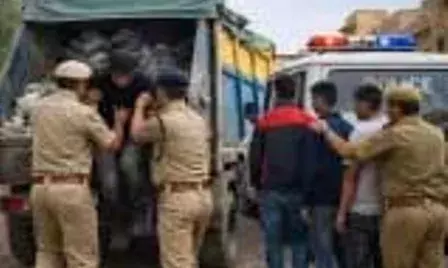 दिनदहाड़े छात्र का अपहरण, कचरा गाड़ी में ले गए बदमाश, पुलिस के पीछा करते ही छोड़ा