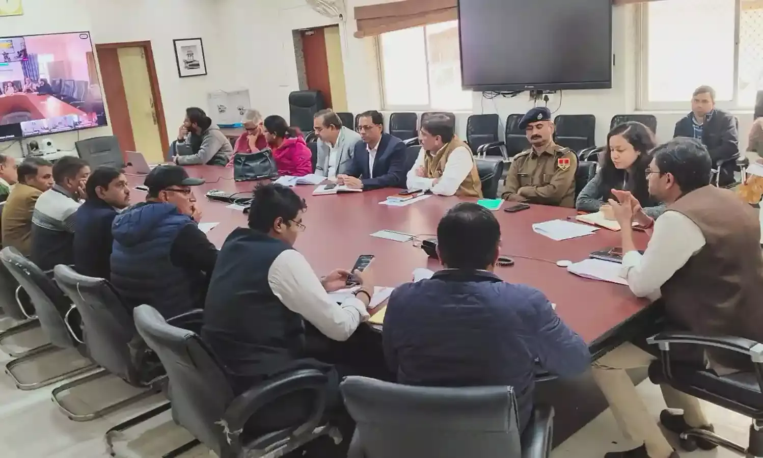 जिला कलक्टर ने ली तैयारी बैठक