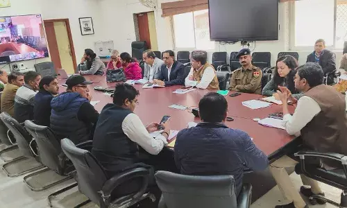 जिला कलक्टर ने ली तैयारी बैठक