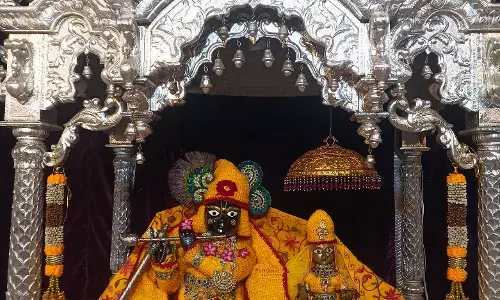 472 साल पुराने श्री दूधाधारी गोपाल मंदिर का पाटोत्सव कल, 31 फीट ऊंचा शिखर 472 साल पुराने श्री दूधाधारी गोपाल मंदिर का पाटोत्सव कल, 31 फीट ऊंचा शिखर