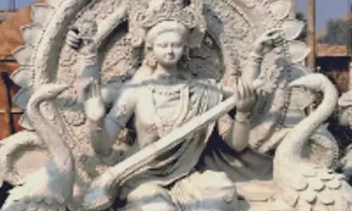 बसंत पंचमी आज: गजकेसरी और शिव योग के दुर्लभ संयोग में मनेगा विद्या का पर्व, अबूझ मुहूर्त में गूंजेगी शहनाइयां