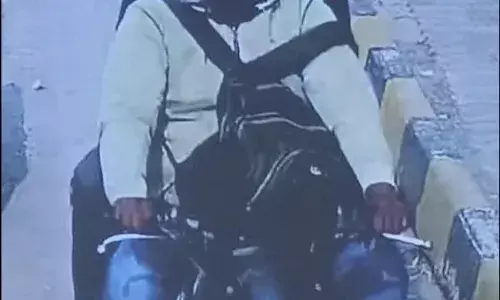 कर्नल की गाड़ी से उड़ाया  21ग्राम गोल्ड़ व 3 इंपोर्टेंट घडिय़ां हरियाणा से बरामद, उदयपुर में एएसपी के भाई की गाड़ी से भी उड़ा चुके हैं लाखों का माल