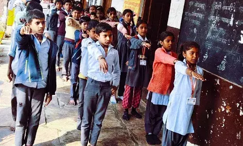 बाल विवाह रोकथाम को लेकर बच्चों ने ली शपथ, 100 दिवसीय अभियान जारी बाल विवाह रोकथाम को लेकर बच्चों ने ली शपथ, 100 दिवसीय अभियान जारी