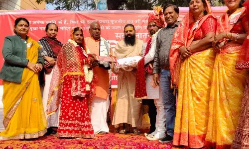 बसंत पंचमी पर 13 जोड़ों का सामूहिक विवाह सम्मेलन संपन्न बसंत पंचमी पर 13 जोड़ों का सामूहिक विवाह सम्मेलन संपन्न