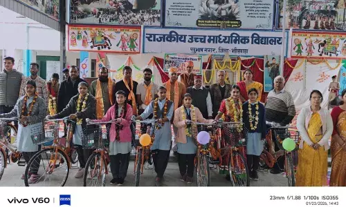 छात्राओं को मिली सौगात, 91 बालिकाओं को नि:शुल्क साइकिलों का वितरण छात्राओं को मिली सौगात, 91 बालिकाओं को नि:शुल्क साइकिलों का वितरण