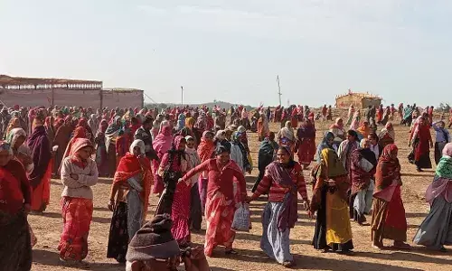 मनुष्य को प्रति समय सकारात्मक,ईश्वर भक्ति में रहते हुए इस सांसारिक जीवन को जीना चाहिए मनुष्य को प्रति समय सकारात्मक,ईश्वर भक्ति में रहते हुए इस सांसारिक जीवन को जीना चाहिए