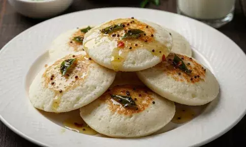 झटपट नाश्ते के लिए बेस्ट है छाछ घी इडली, मात्र 15 मिनट में होगी तैयार