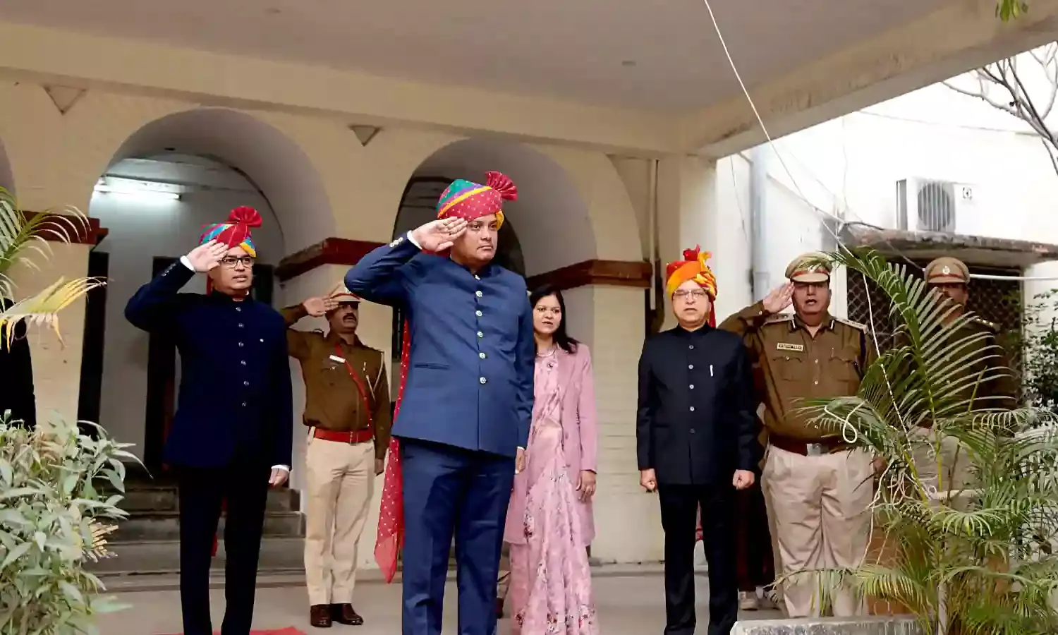 आबकारी भवन में राष्ट्रीय पर्व हर्षाल्लास के साथ मनाया