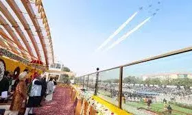 77वें गणतंत्र दिवस परेड में ऑपरेशन सिंदूर और सामरिक शक्ति की मनोहारी झलक 77वें गणतंत्र दिवस परेड में ऑपरेशन सिंदूर और सामरिक शक्ति की मनोहारी झलक