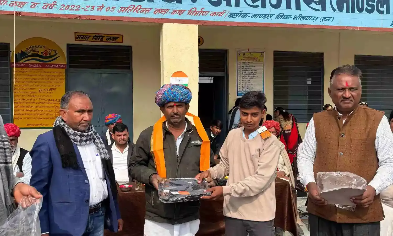 भामाशाहो की प्रत्येक क्षेत्र मे कोई कमी नही है बस उन्हे प्रेरित करने वाला चाहिए--राठौड़ भामाशाहो की प्रत्येक क्षेत्र मे कोई कमी नही है बस उन्हे प्रेरित करने वाला चाहिए--राठौड़