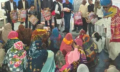 45 निःशुल्क मोतियाबिंद ऑपरेशन, मरीजों को सर्दी से बचाव के लिए कंबल वितरित