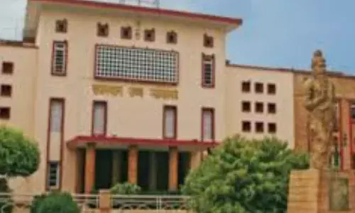 फुटपाथ से हटाए जाएंगे अवैध मंदिर, मूर्तियों को सम्मानजनक रूप से किया जाएगा शिफ्ट