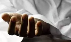 संगमरमर के मलबे में मिला महिला का शव, क्षेत्र में फैली सनसनी संगमरमर के मलबे में मिला महिला का शव, क्षेत्र में फैली सनसनी