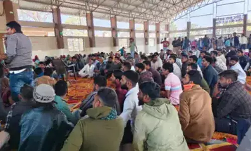 टेक्सटाइल फैक्ट्री के विरोध में मोरवन बंद: ग्राम सभा ने पारित किए 4 बड़े प्रस्ताव, गोचर भूमि बचाने की जंग टेक्सटाइल फैक्ट्री के विरोध में मोरवन बंद: ग्राम सभा ने पारित किए 4 बड़े प्रस्ताव, गोचर भूमि बचाने की जंग