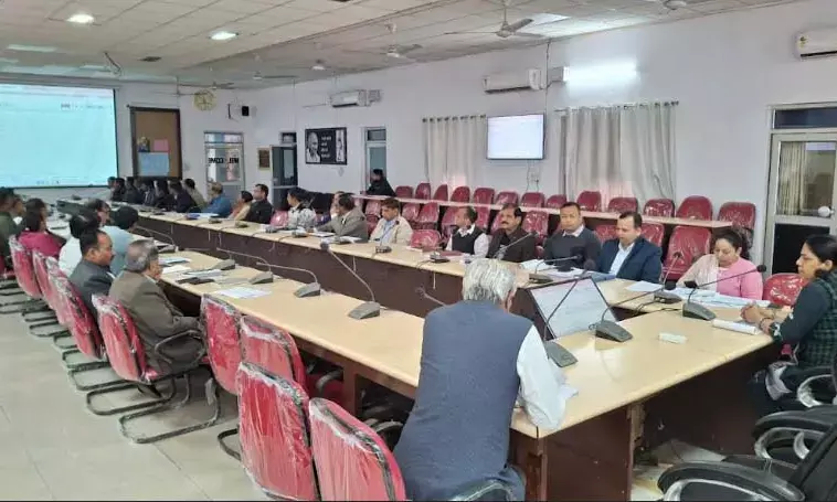 सम्पर्क पोर्टल पर लंबित प्रकरणों को समयबद्ध तरीके से निस्तारित करने के दिए निर्देश