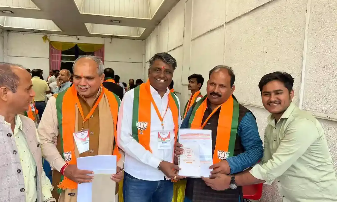 पुरोहित खड़दहा विधानसभा के प्रवासी मनोनीत पुरोहित खड़दहा विधानसभा के प्रवासी मनोनीत