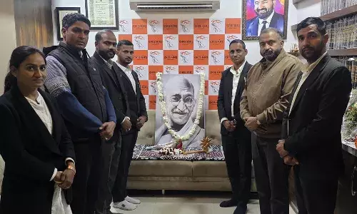 शहीद दिवस पर महात्मा गांधी को श्रद्धांजलि समारोह आयोजित