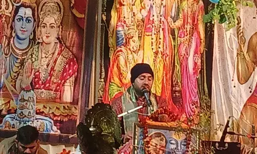 रायला में कथा के चौथे दिन भजनों और जयकारों से गूंजा पंडाल