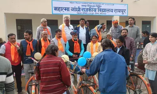 विधायक पितलिया ने एमजीजीएस रायपुर में डोम बनाने की करी घोषणा विधायक पितलिया ने एमजीजीएस रायपुर में डोम बनाने की करी घोषणा