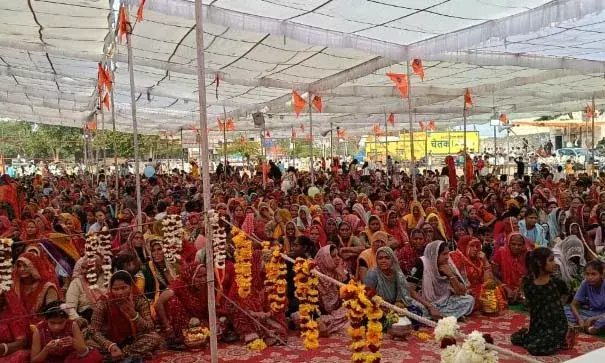 बनेड़ा में विराट हिंदू सम्मेलन भव्यता के साथ संपन्न, हजारों की संख्या में उमड़ा जनसैलाब