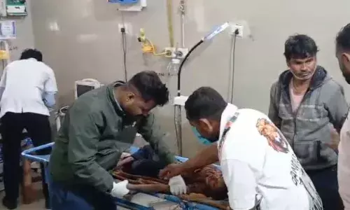 नदी किनारे 50 फीट ऊंची चट्टान से गिरी पांचवीं कक्षा की छात्रा, हालत नाजुक